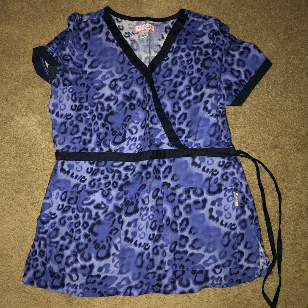 Koi scrub top